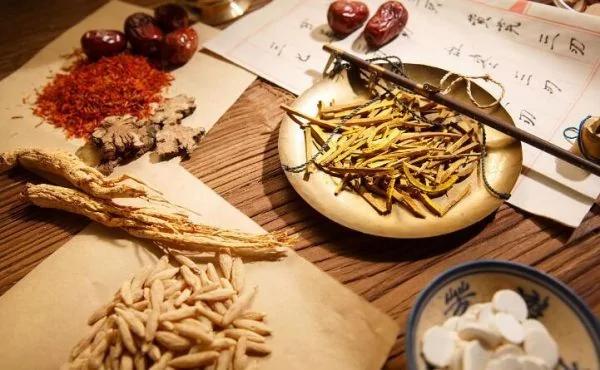 健脾补气 中医推这款药膳排骨粥 这才叫药膳食疗