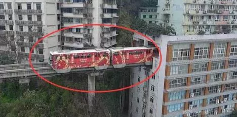 一趟火车坐了10小时 为何还在这座城市