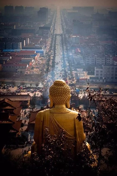 阴曹地府有一幅给阳间的对联 千万要看一看!