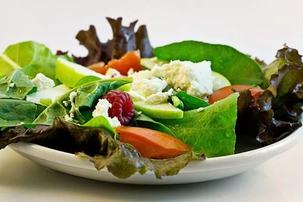 低碳饮食减寿4年 专家建议:适量较佳