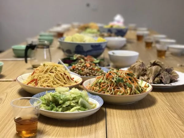 相貌随着心念而改变…穿衣吃饭眼神都能看出端倪…
