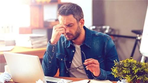 身体出现5个迹象 提醒你吃盐太多了!