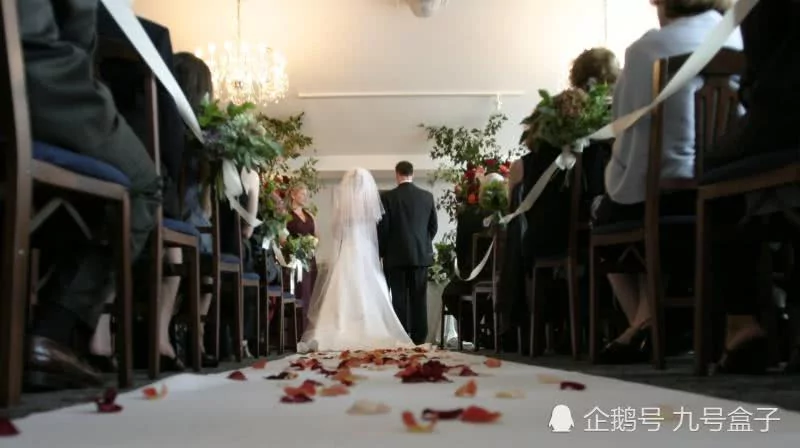 “给七千礼金才能参加婚礼”,新娘奇葩要求遭亲友拒绝 新郎也跑了!