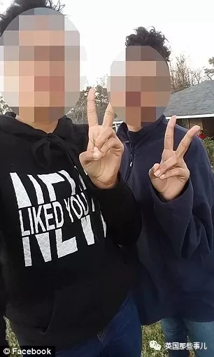 双胞胎姐妹刚出生就被卖了两次 居然有三对父母!