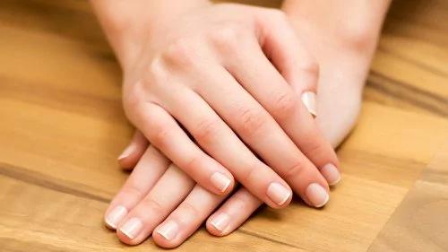 手指甲出现“它” 竟然暗示体内毒素严重
