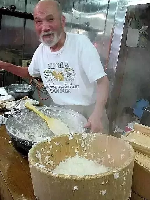 日本87岁老人竟用50年 只做一碗白米饭!