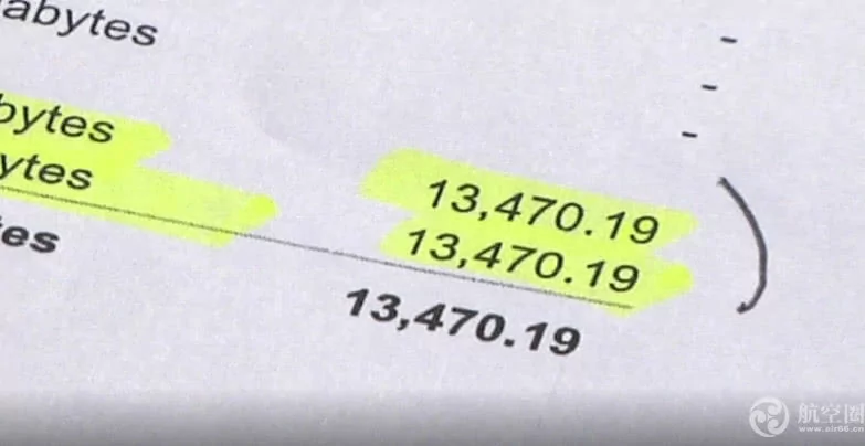 国际航班上“飞行模式”玩手机游戏 半小时被收10万漫游费