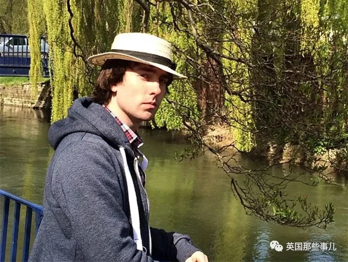 莫名发现地道 房顶挖出现金…老房子惊喜就是多!