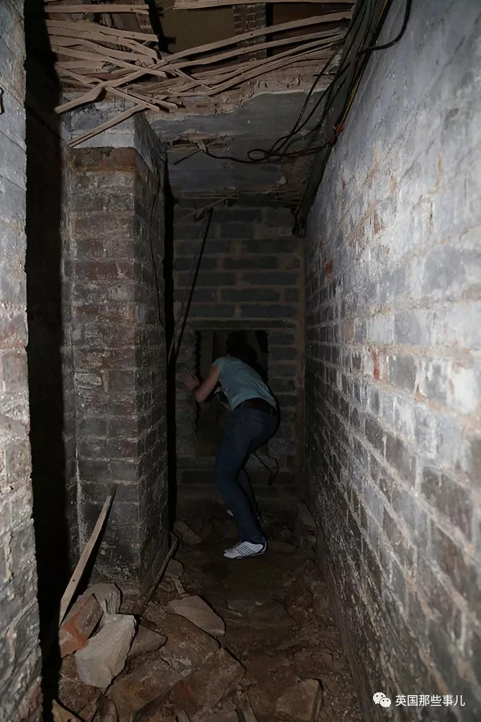 莫名发现地道 房顶挖出现金…老房子惊喜就是多!