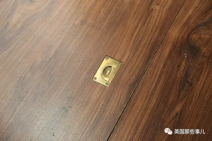 莫名发现地道 房顶挖出现金…老房子惊喜就是多!