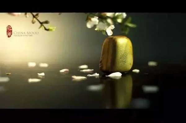 深情不及久伴 厚爱无需多言 久处不厌才是真情!