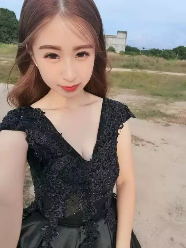 带着自己夭折的孩子 17天游1600多公里 尸体腐烂仍不舍离开 看哭了…