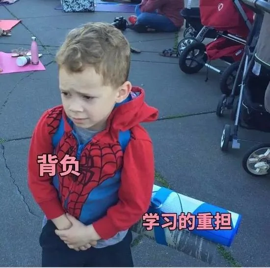 上万网友争着晒奇葩室友 网友评论让人笑劈叉