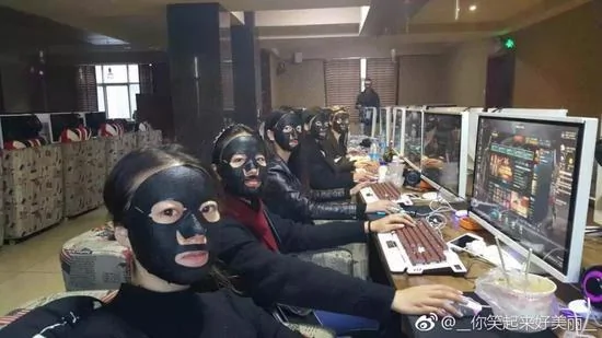 上万网友争着晒奇葩室友 网友评论让人笑劈叉