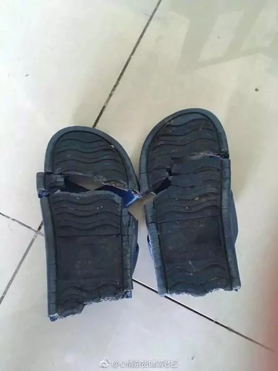 上万网友争着晒奇葩室友 网友评论让人笑劈叉