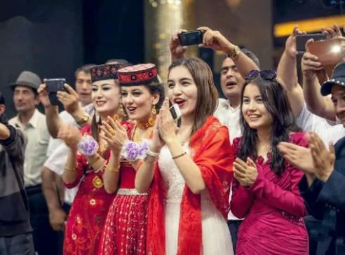 中国纯白种人美女多但不与外人通婚 阿波罗新闻网