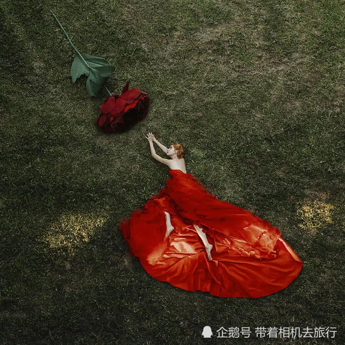 女孩的“深度”自拍 每一张照片都演绎一句哲理