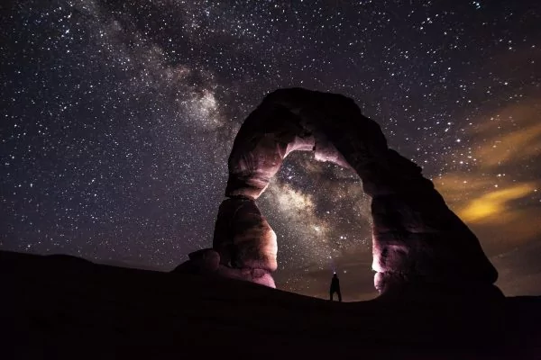 震惊:宇宙可能是一个生命体 而且生存周期漫长。都被「未知力量」所操控!