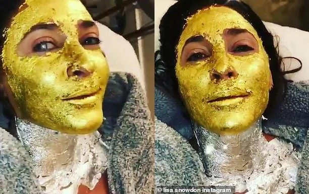 不惜血本只为美!英国知名女主持敷24K纯金面膜