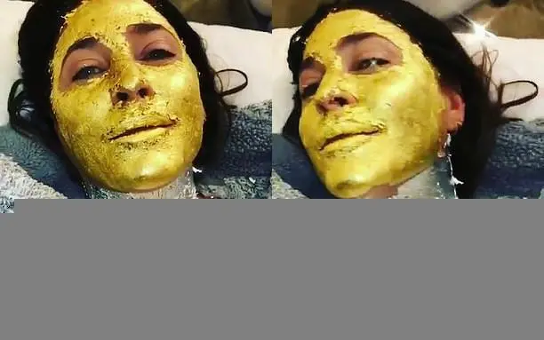 不惜血本只为美!英国知名女主持敷24K纯金面膜