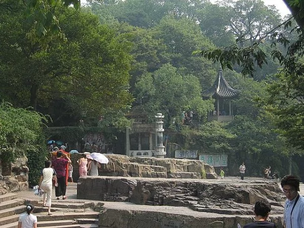 千古之谜:苏州一座古墓中藏着数千把剑 传世名剑“鱼肠剑”也在其中