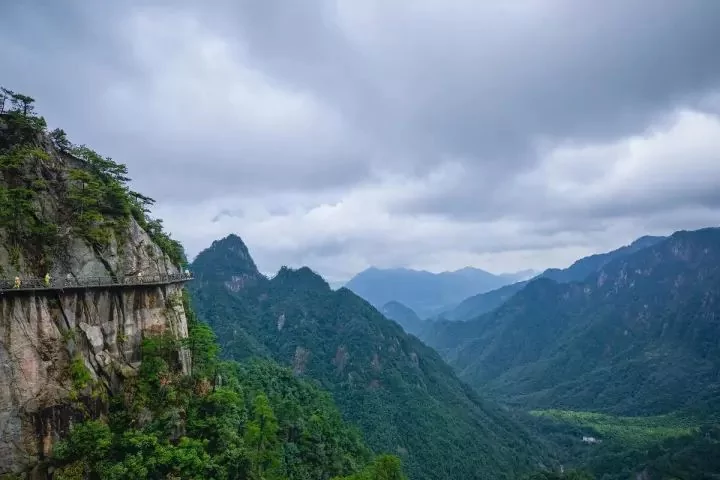 一座城一首诗看看属于你城市的诗词是哪首