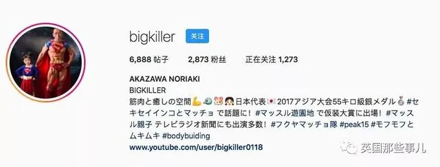 捧着仓鼠晒肌肉…这位“杀手”大叔的画风真是健身界的一股清流
