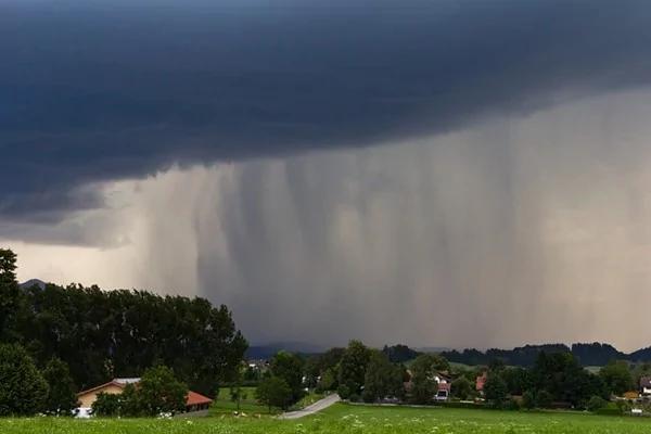 下雨天晴都蕴藏“天意” 天气变化被尊为治国之道