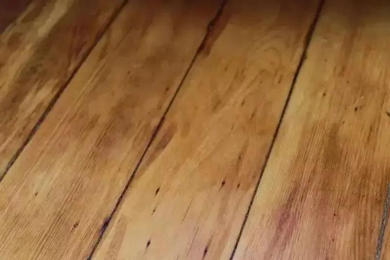 拖地的时候地板难干?试试这个妙招 拖完地几秒就干