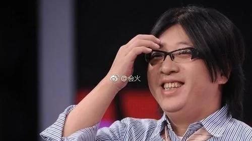 50岁音乐人袁惟仁脑溢血。祈祷他快快恢复健康。也提醒每个人都要知道的中风的十大前兆。(图/翻摄袁惟仁微博)