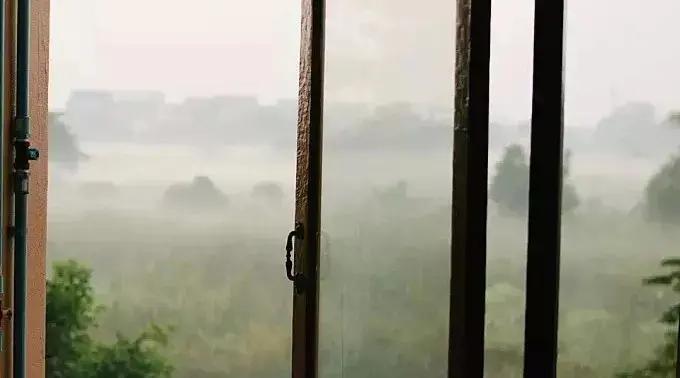 家里窗户到底是开着好还是关着好?