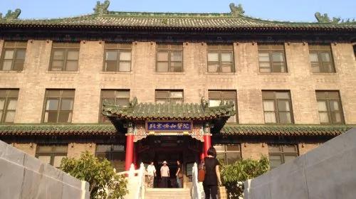 文革荒诞和疯狂:多少老字号招牌和名称遭殃