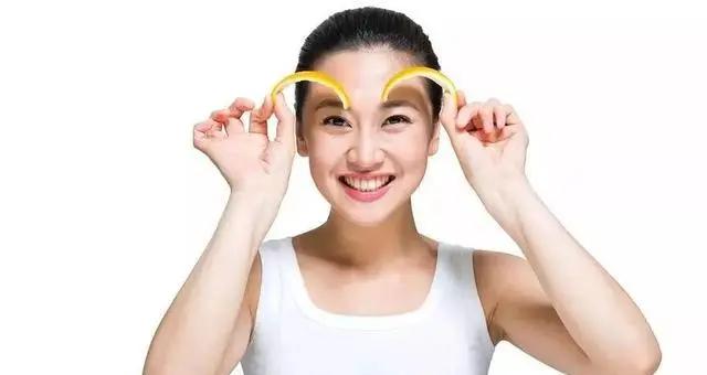苹果皮烂橘子来养花 效果相当好 花儿疯长不黄叶!