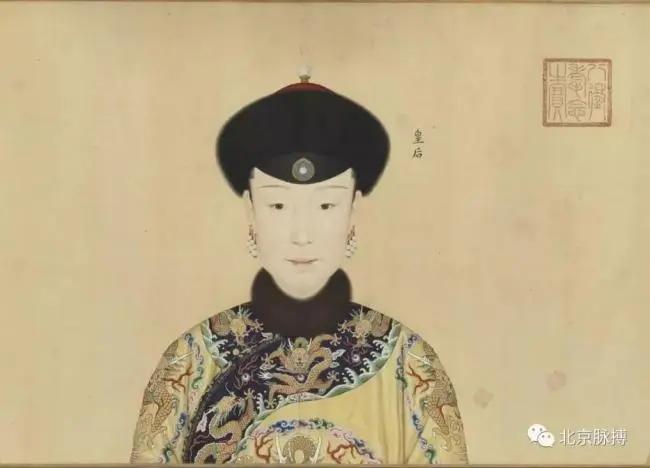 乾隆皇帝与他十二位后妃嫔的真容 图集