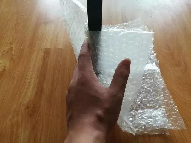 包裹里的泡泡纸别扔掉 它的用途超多 不知道太可惜了