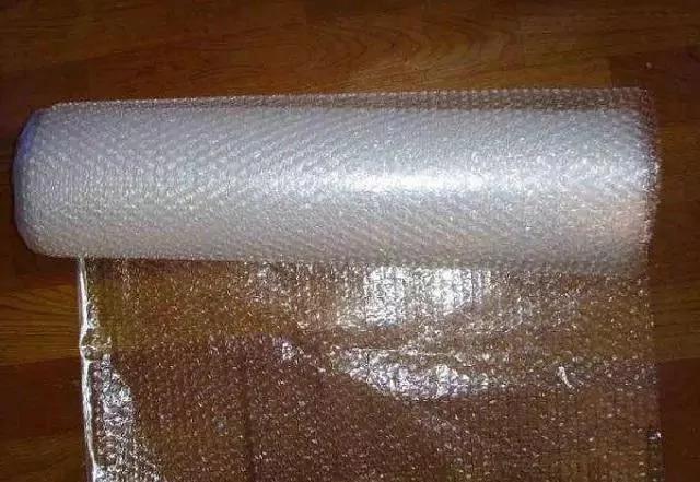 包裹里的泡泡纸别扔掉 它的用途超多 不知道太可惜了