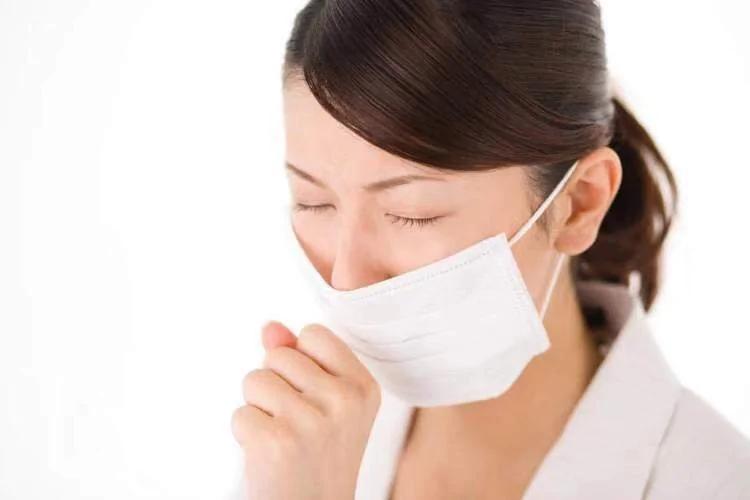 可怕!胳膊疼有可能是肺癌 生活中要警惕这些症状 癌症的8种可疑迹象