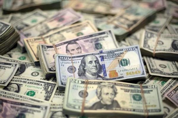美國一間工廠對200個員工發放400萬美元(約新台幣1.2億元)耶誕獎金。(路透) 美國一間工廠對200個員工發放400萬美元(約新台幣1.2億元)耶誕獎金。(路透)