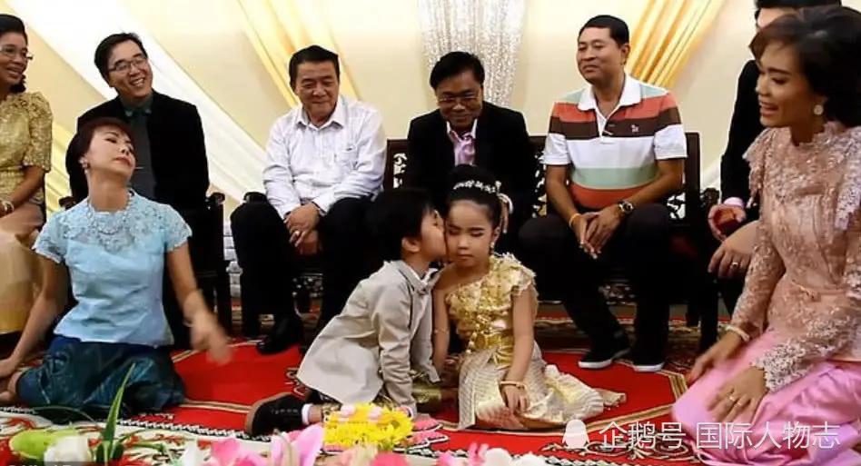泰國6歲龍鳳胎舉行婚禮 只因其父母堅信他們是前世的戀人！