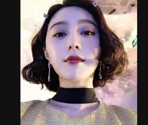 范冰冰在《手机2》拍摄现场图