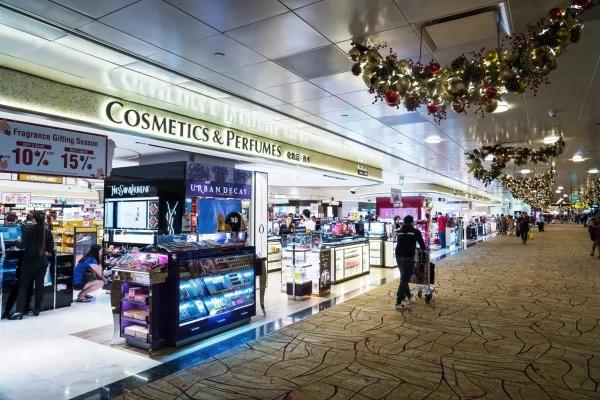 南韓免稅店銷售額未受薩德事件影響，去年銷售額突破新高。此為示意圖。（彭博）
