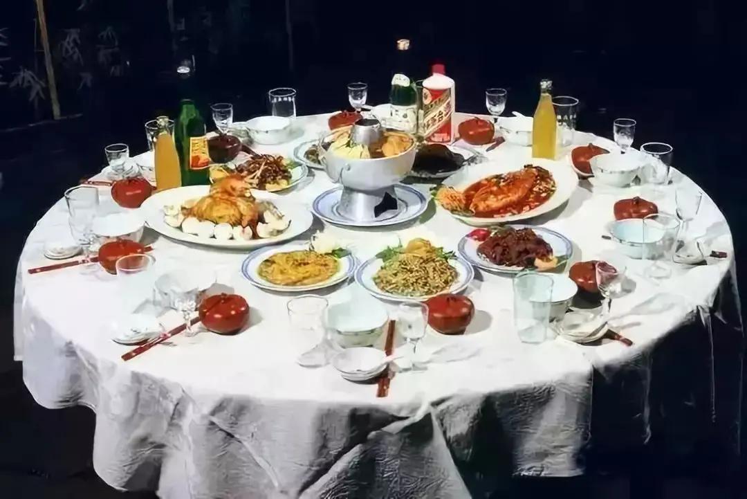 尘封30多年的老照片被扒出:看过的人都很感慨!