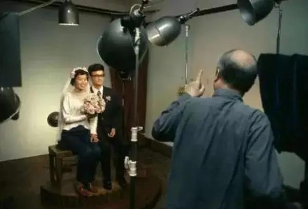 尘封30多年的老照片被扒出:看过的人都很感慨!
