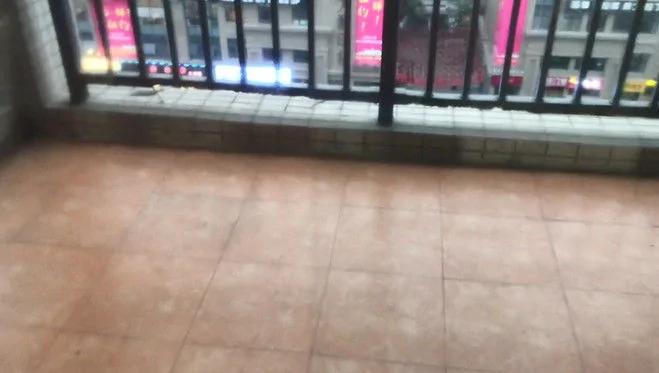玻璃这样擦 干净得一粒灰尘都看不见 赶紧趁着年前大扫除试一试