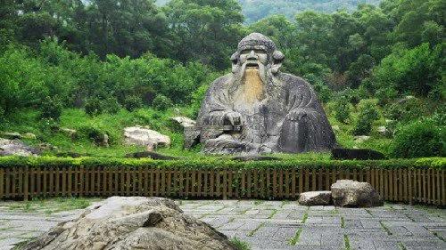 《道德经》不只是哲学书 它还指出做人的目的!