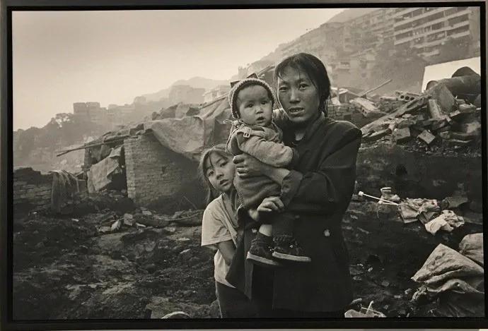 【揭秘】胡耀邦向八老汇报工作 自己的房子自己不要 VS 一个学生三平米