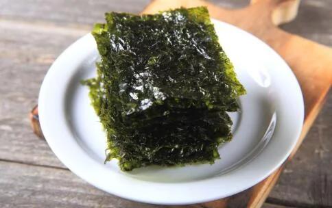 常使用手机电脑危害大预防辐射多吃这些食物