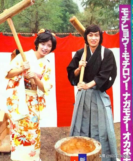 女星山口百惠如何穿和服捣麻糬 一组17岁新年喜庆照片首次曝光 禁闻网