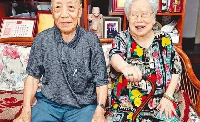 台湾103岁老人 发明的"床上功夫" 实在太厉害了！ 20190301100411184