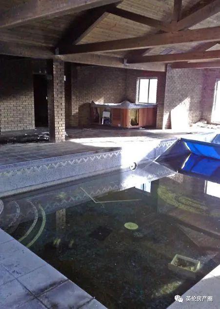 19岁中了上亿彩票:吸毒 酗酒 淫乱派对…败光家产 如今以伐木和背煤为生!